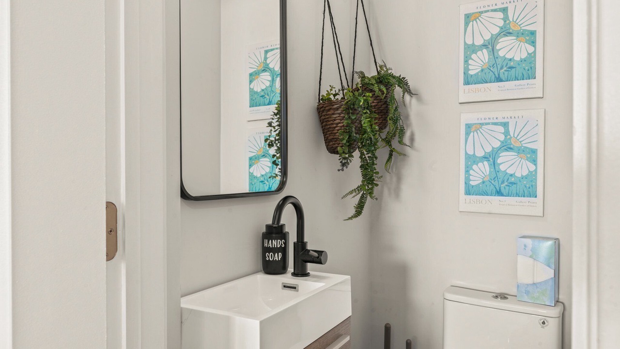 Photo of Bathroom in Passyunk Square