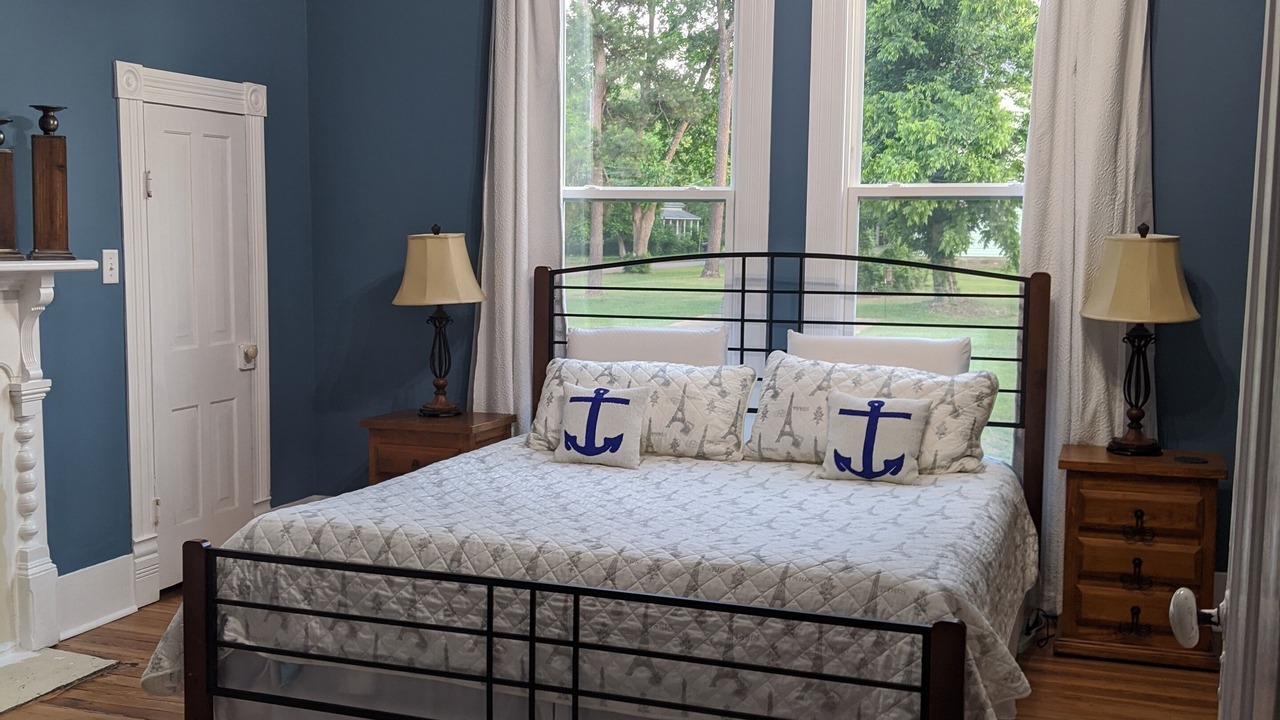Photo of Bedroom in Richland