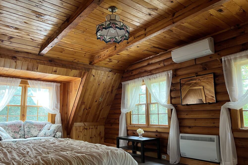 Photo of Bedroom in Keswick Ridge