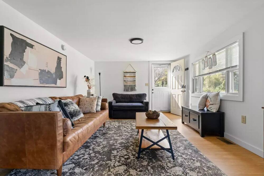 Photo of Livingroom in Brandon