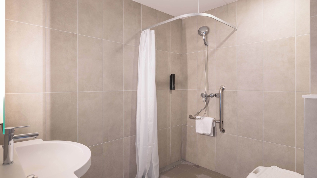 Photo of Bathroom in Genay