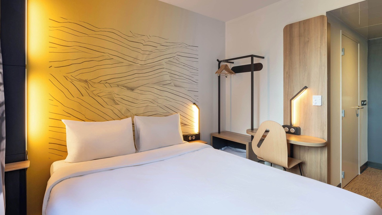 Photo of Others in Genay