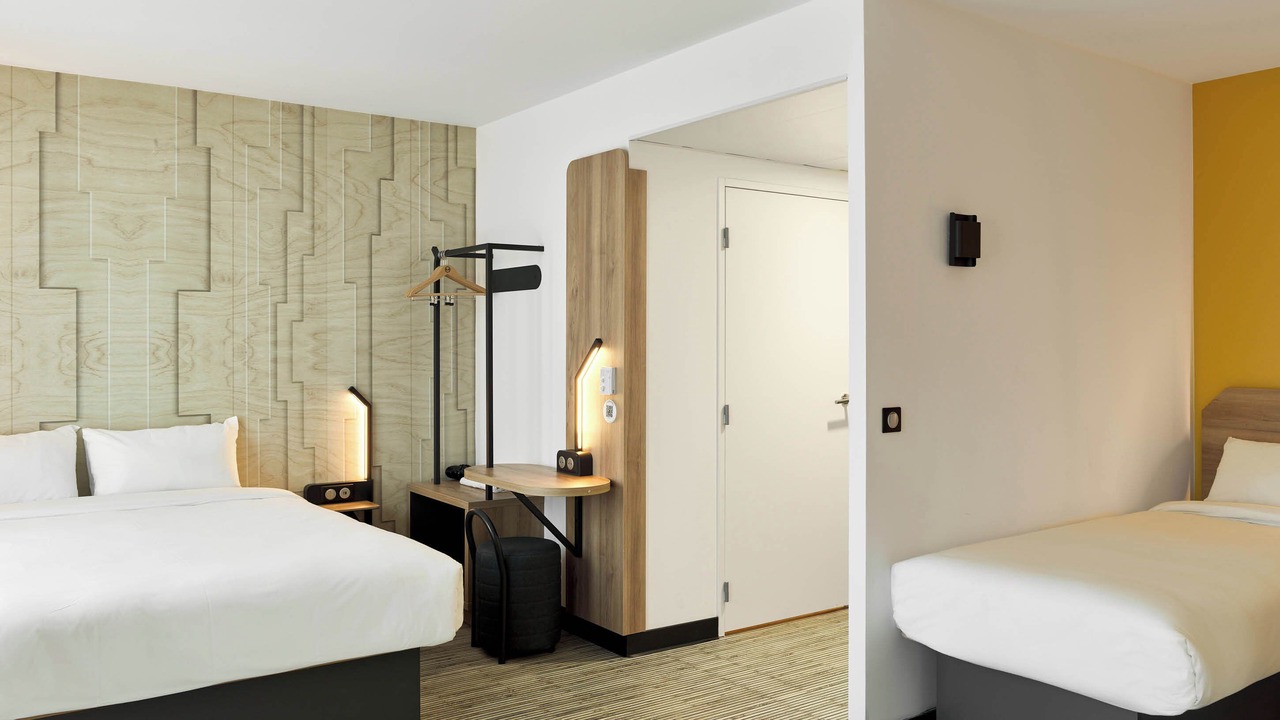Photo of Bedroom in Cergy