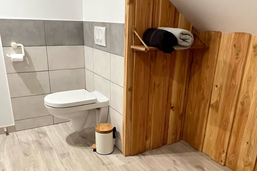 Photo of Bathroom in Lorcy