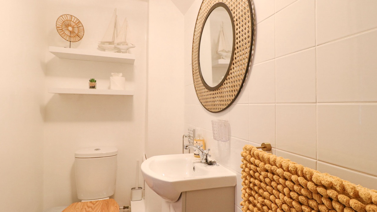 Photo of Bathroom in Oakham