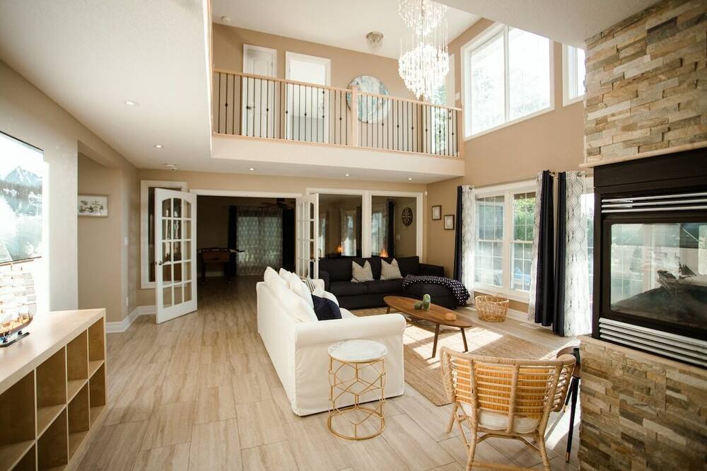 Photo of Livingroom in Orillia