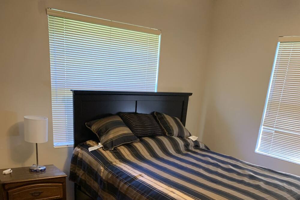 Photo of Bedroom in Crawfordville