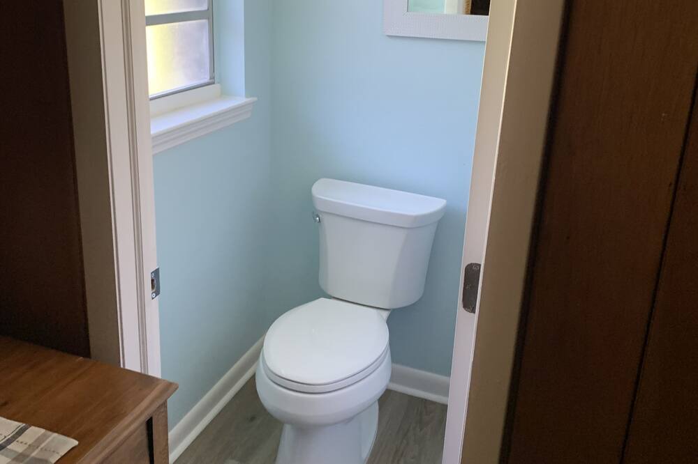 Photo of Bathroom in Crawfordville