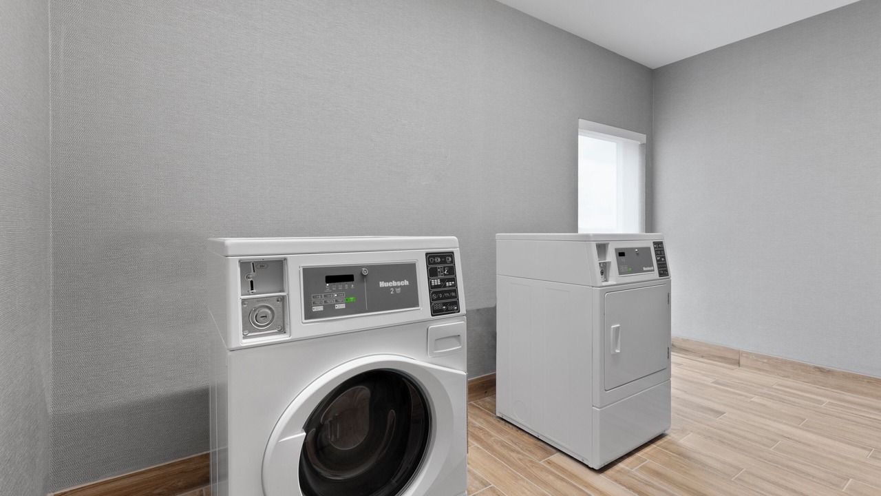 Photo of Bedroom in Saline