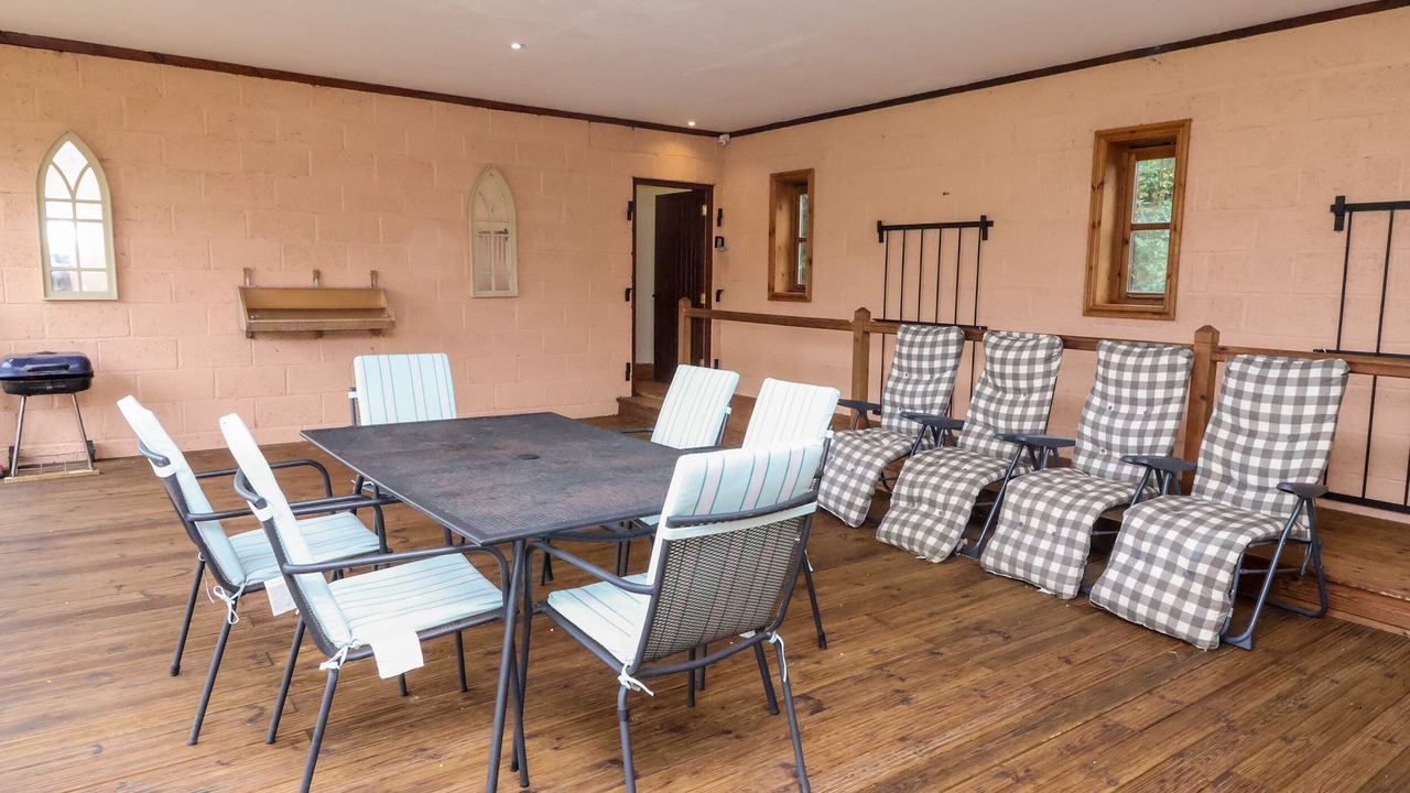 Photo of Outdoor in Leadenham