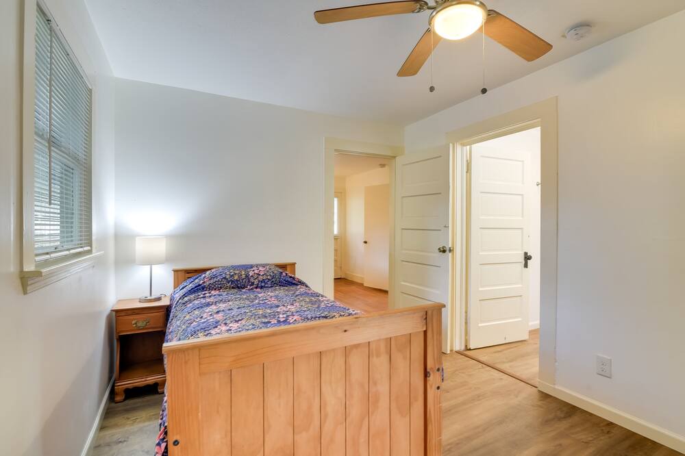 Photo of Bedroom in Alvin