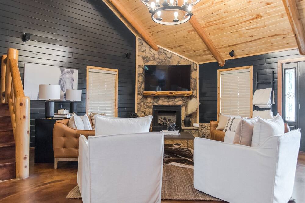 Photo of Livingroom in Collinsville