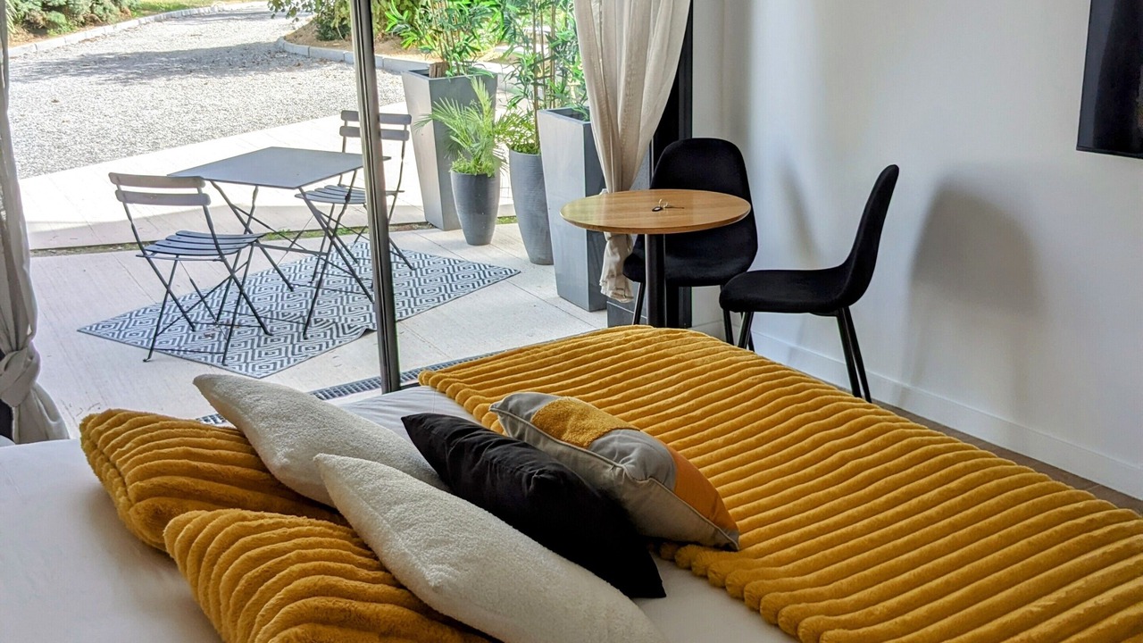 Photo of Others in Laille