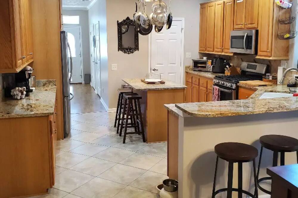 Photo of Kitchen in Driftwood