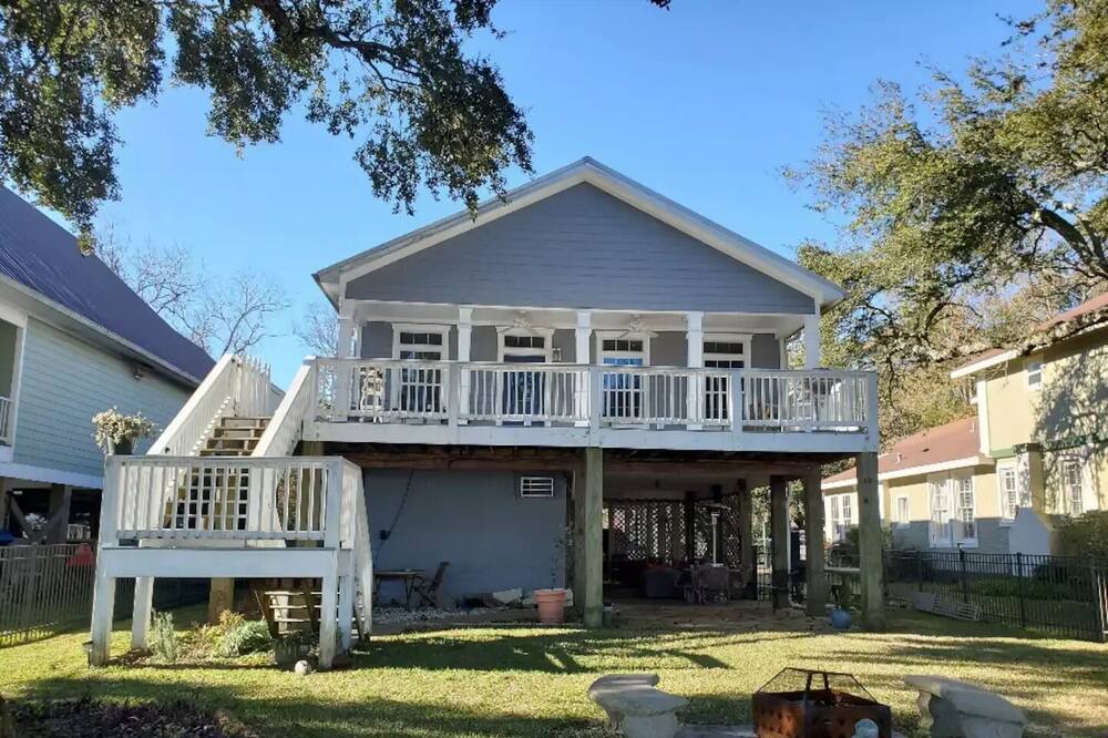 Photo of Outdoor in Driftwood