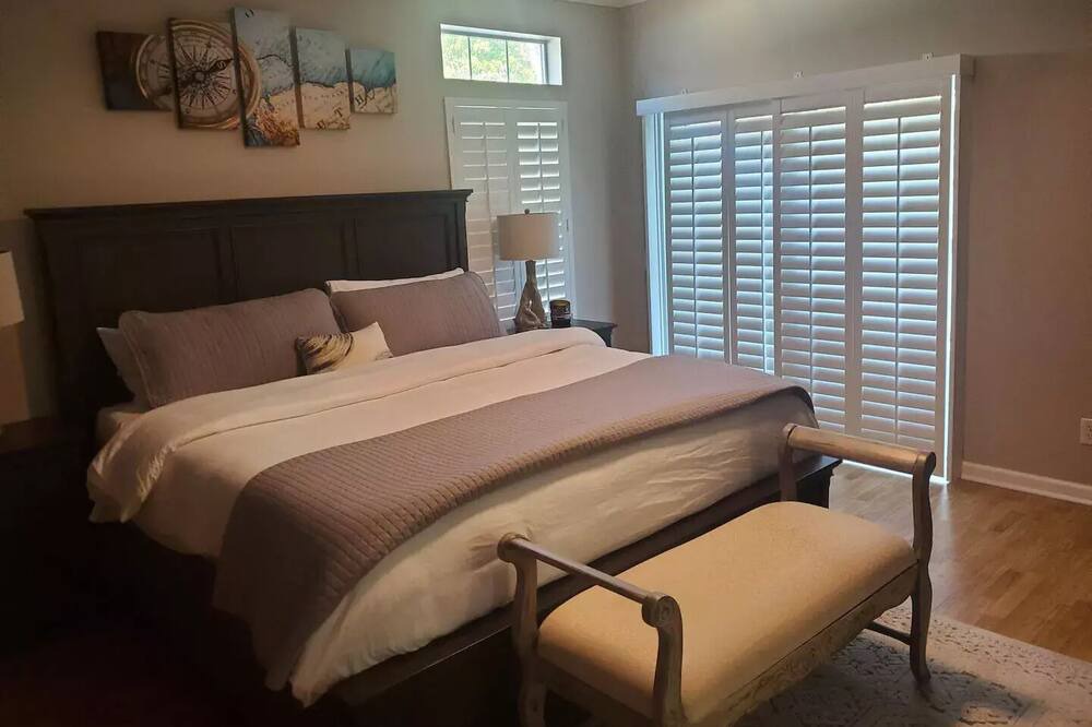 Photo of Bedroom in Driftwood