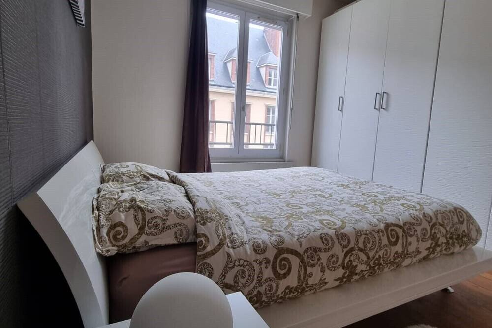 Photo of Bedroom in Evreux