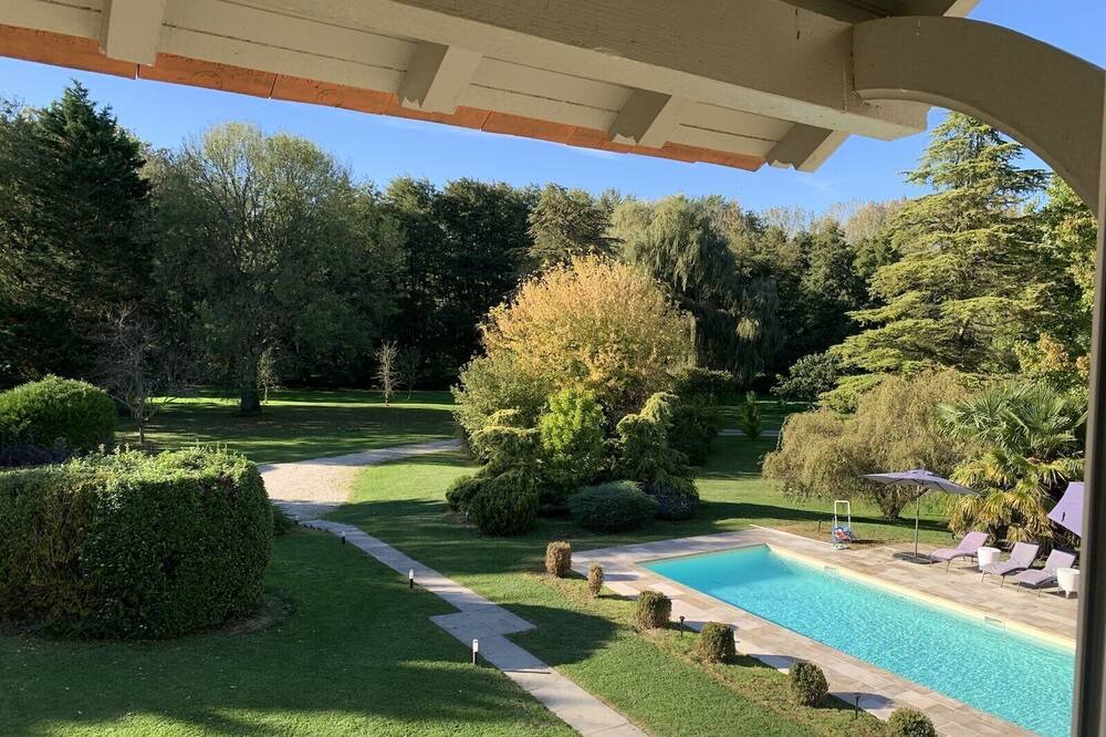 Photo of Outdoor in Ormoy-la-Riviere