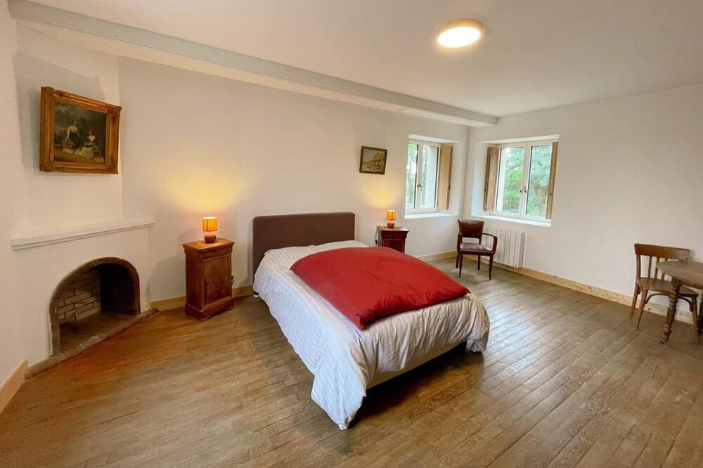 Photo of Bedroom in Couture-sur-Loir