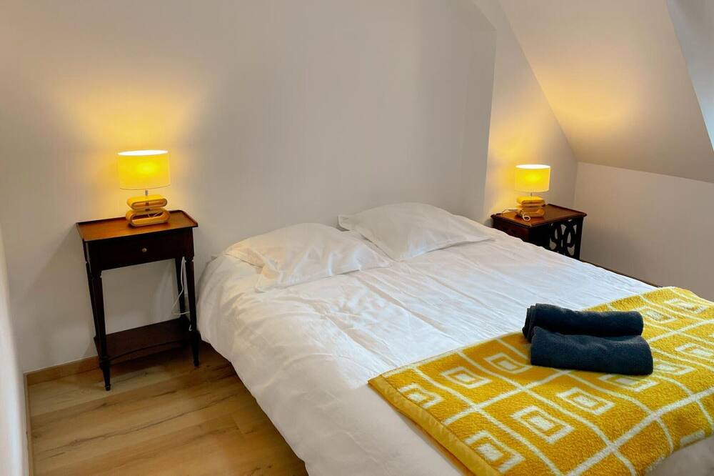 Photo of Bedroom in Couture-sur-Loir