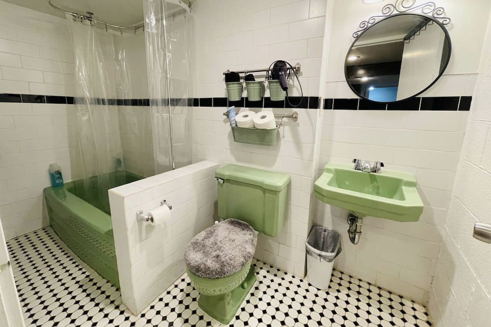 Photo of Bathroom in Sunnyside