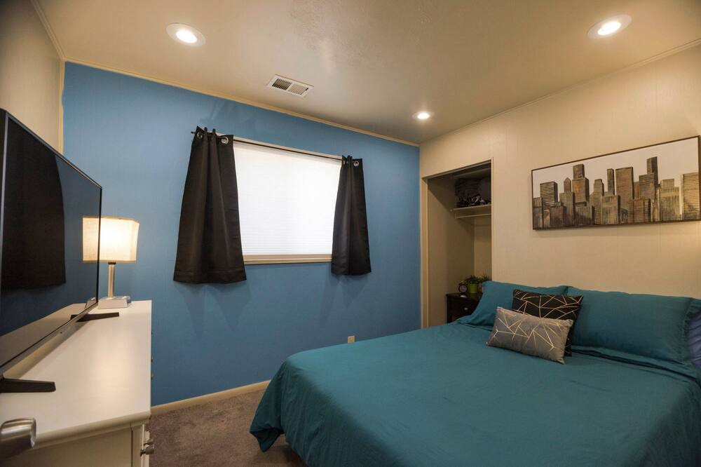 Photo of Bedroom in Sunnyside
