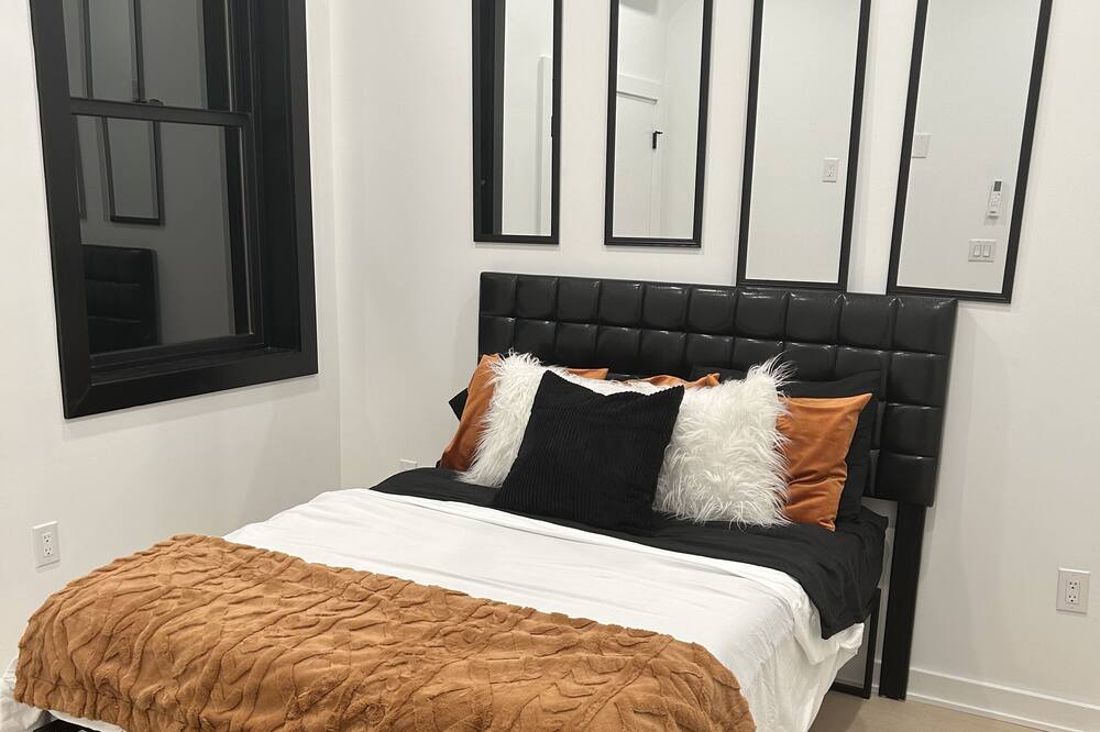 Photo of Bedroom in Olde Richmond