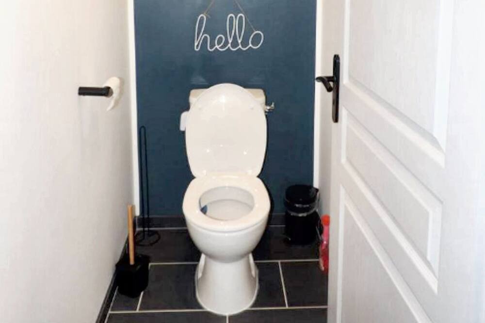 Photo of Bathroom in Saint-Pierre-de-Clairac