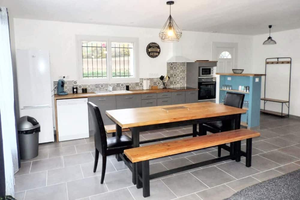Photo of Kitchen in Saint-Pierre-de-Clairac