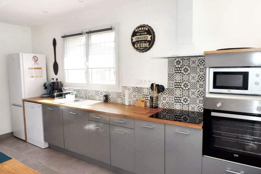Photo of Kitchen in Saint-Pierre-de-Clairac
