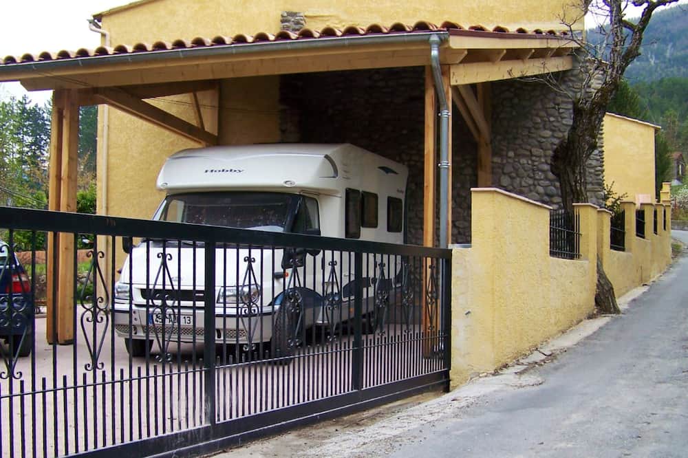 Photo of Others in Annot