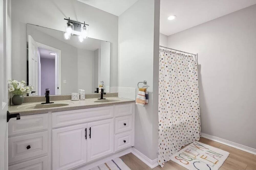 Photo of Bathroom in Belle Plaine