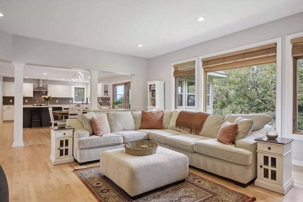 Photo of Livingroom in Belle Plaine