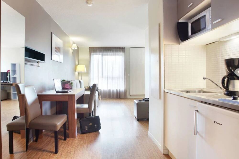 Photo of Others in 2nd Arrondissement