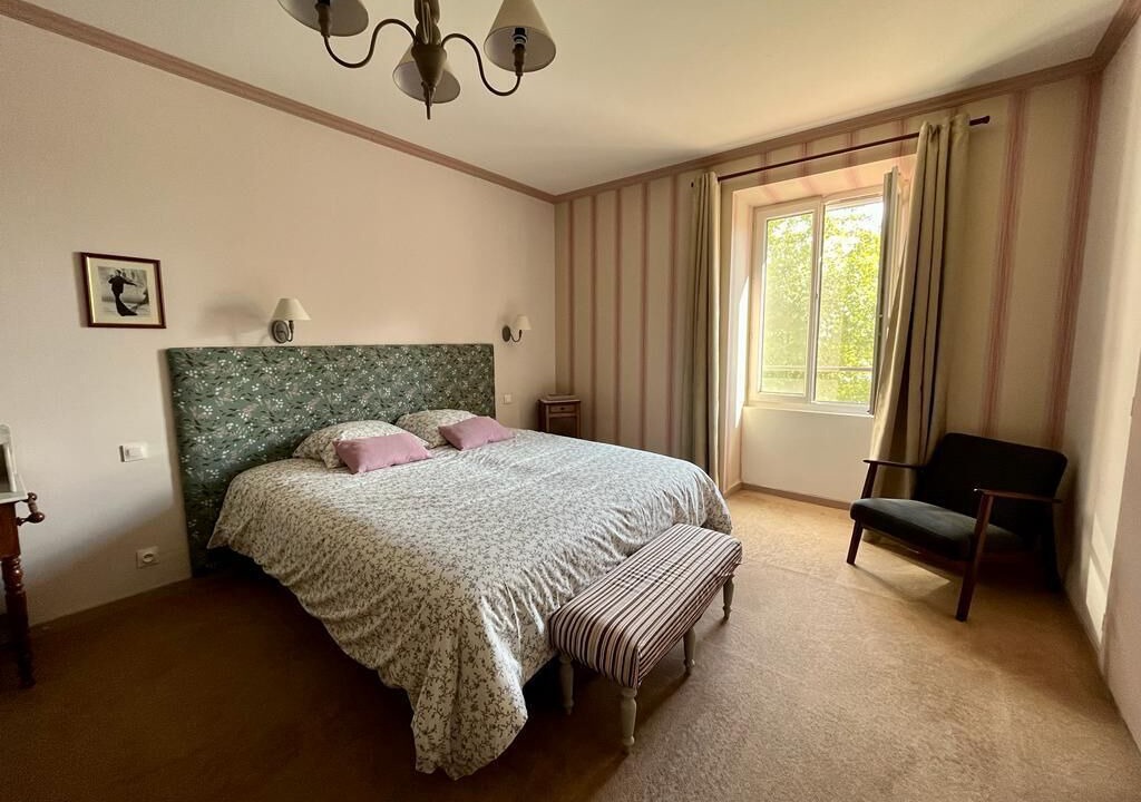 Photo of Bedroom in Saint-Lattier