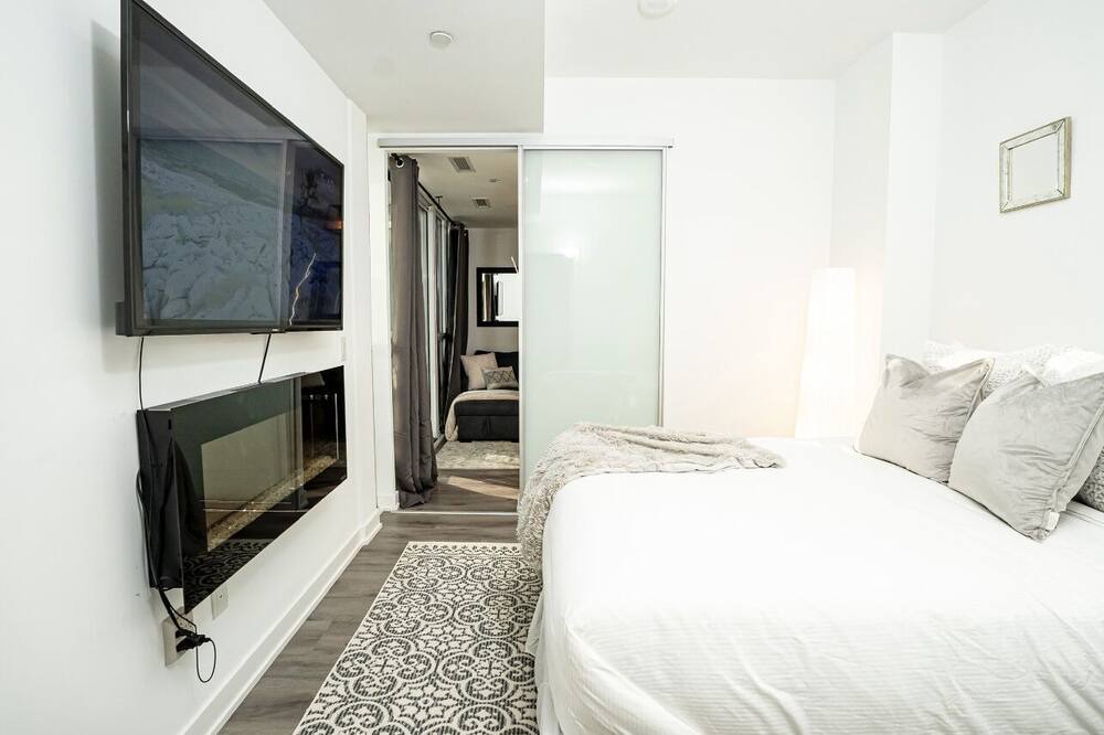 Photo of Bedroom in West Oak Trails