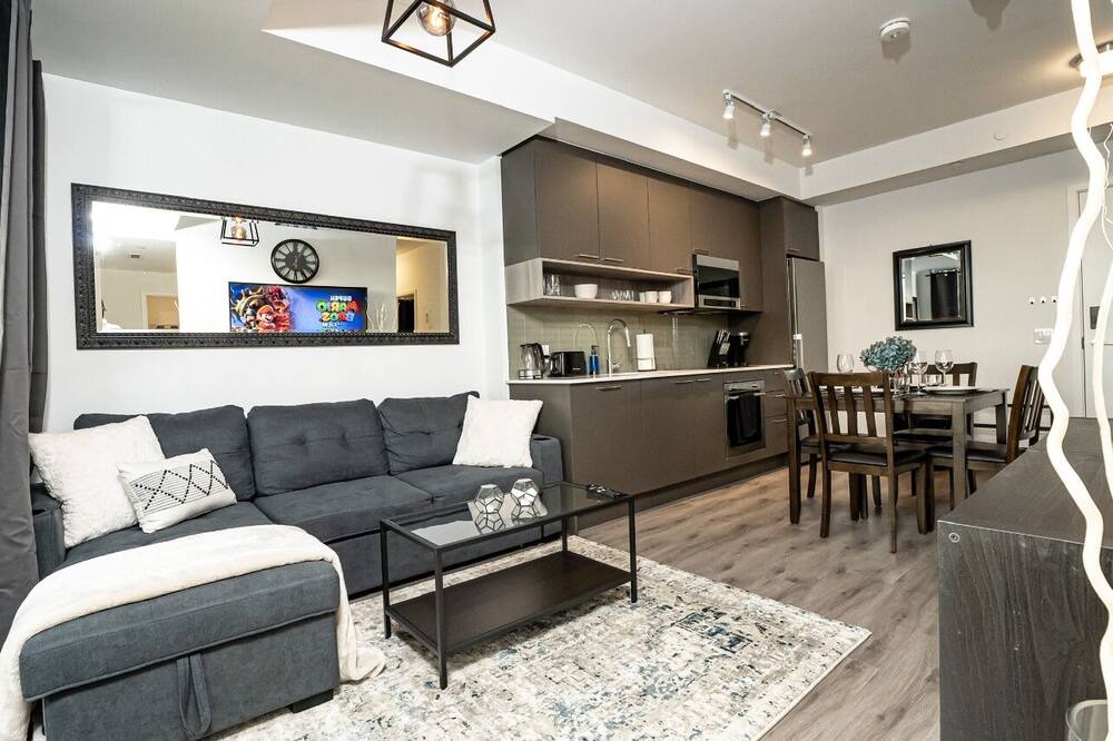 Photo of Livingroom in West Oak Trails