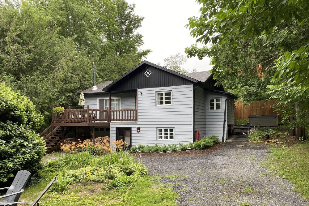 Photo of Outdoor in Mansonville