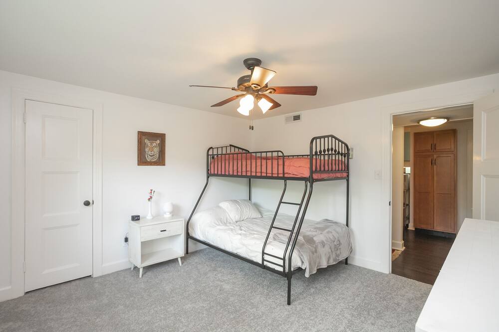 Photo of Bedroom in Blair Heights
