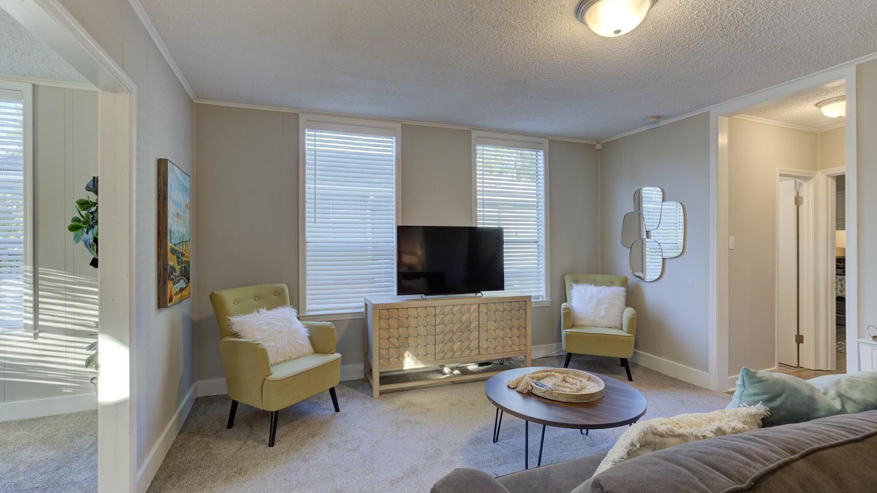 Photo of Livingroom in Uptown