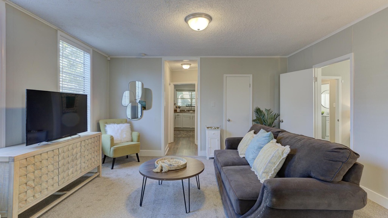 Photo of Livingroom in Uptown