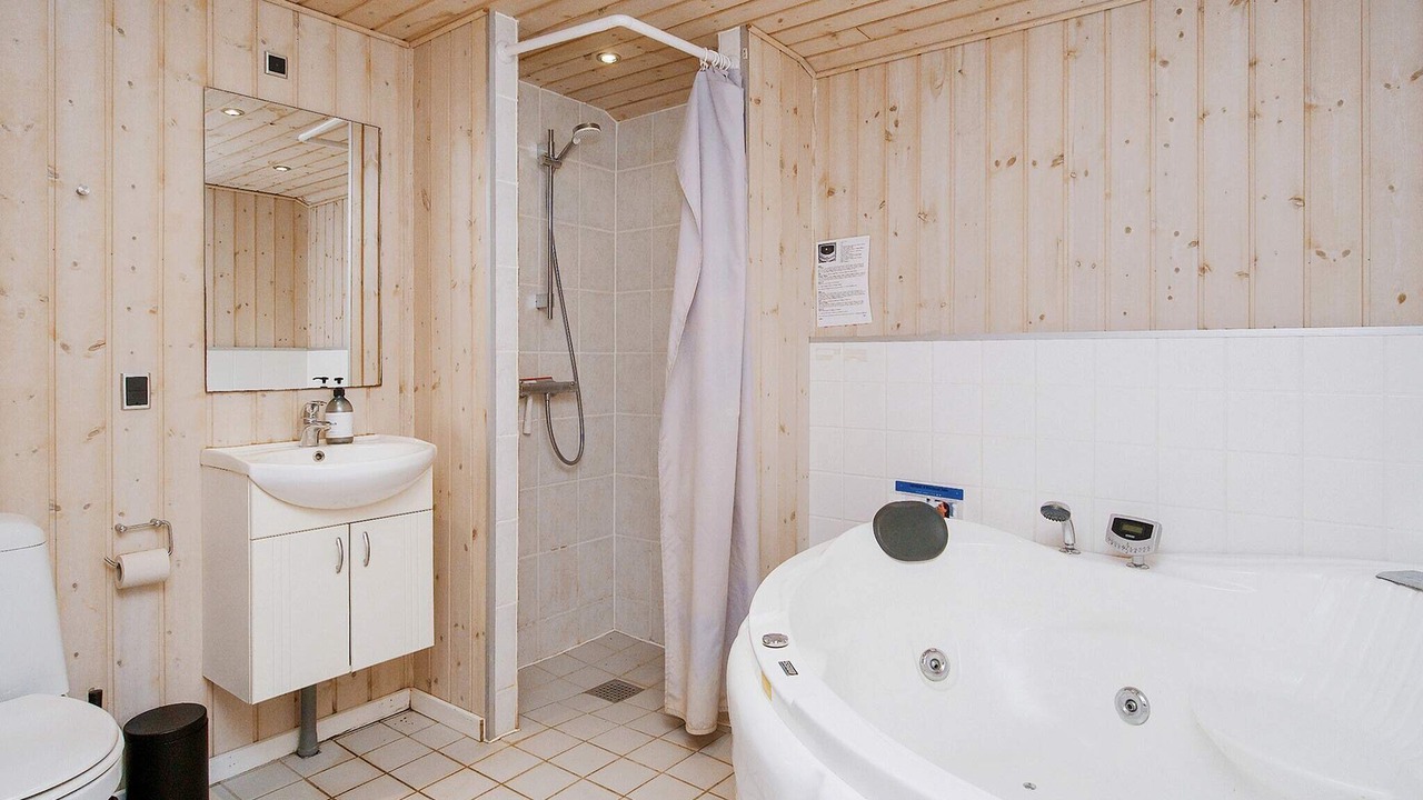 Photo of Bathroom in Reersø