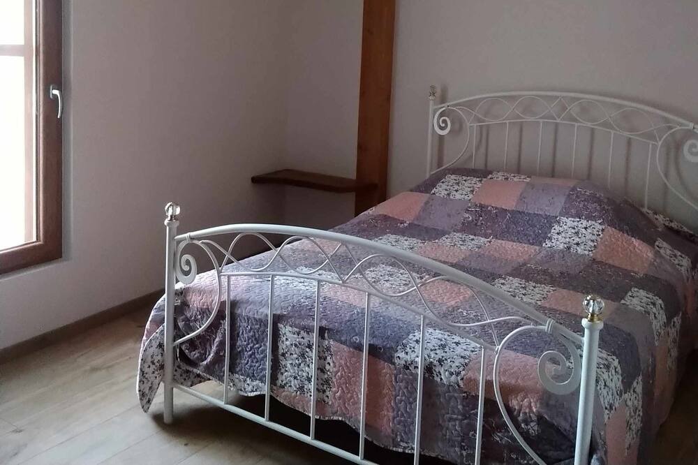 Photo of Bedroom in La Salvetat-Peyrales