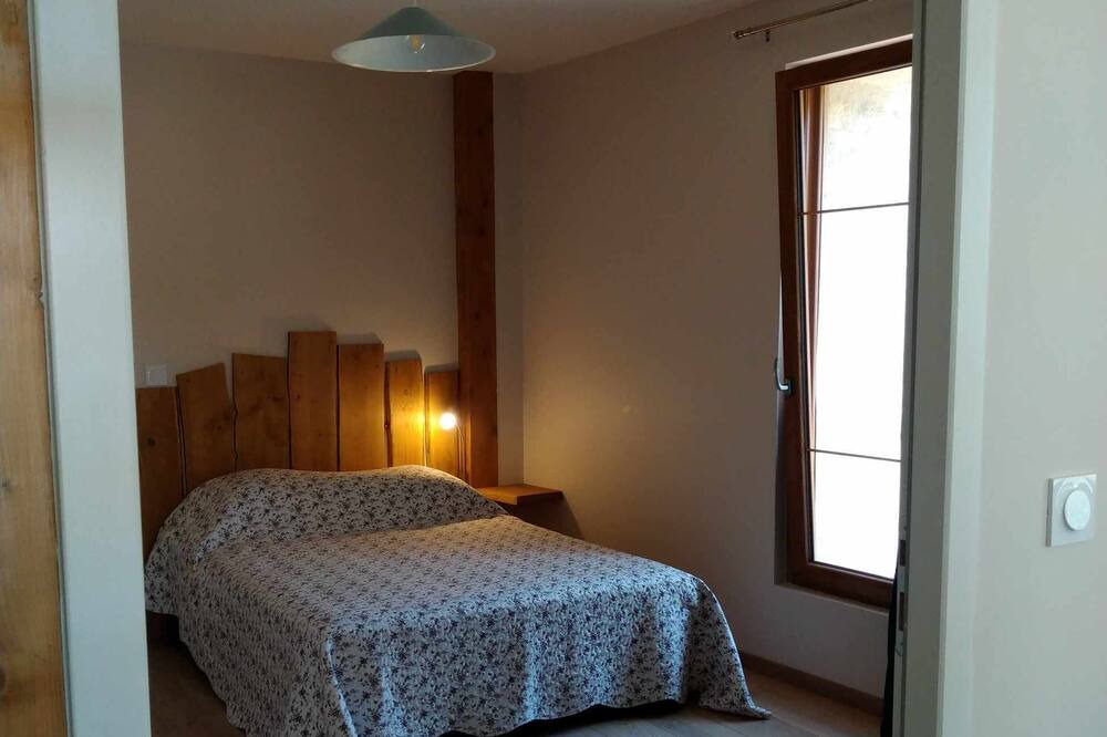 Photo of Bedroom in La Salvetat-Peyrales
