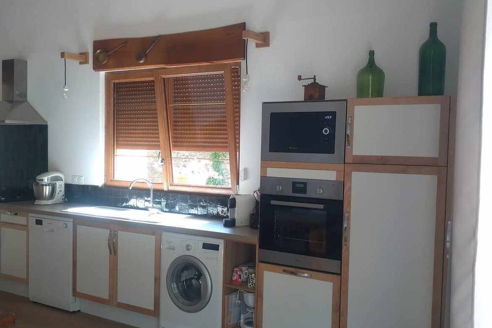 Photo of Kitchen in La Salvetat-Peyrales