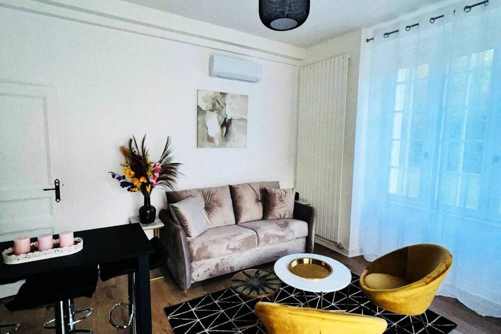 Photo of Livingroom in Ormoy-la-Riviere
