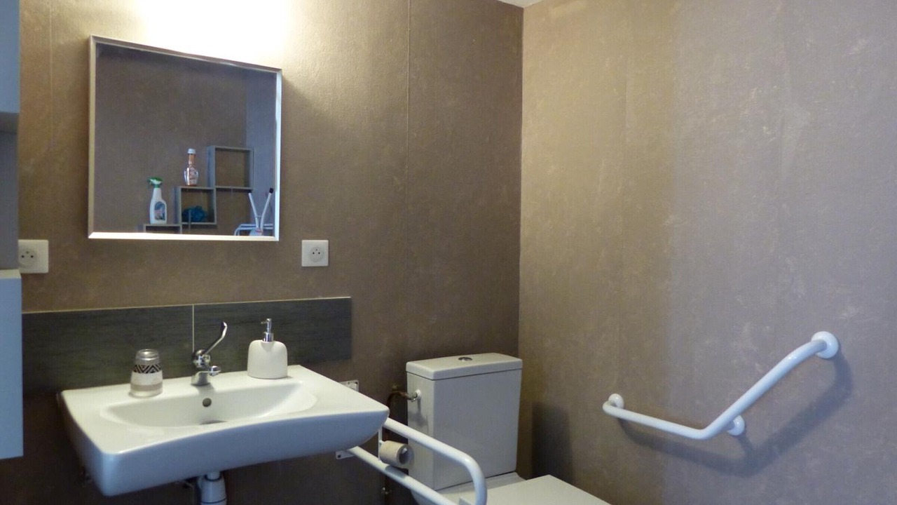 Photo of Bathroom in Chantelle