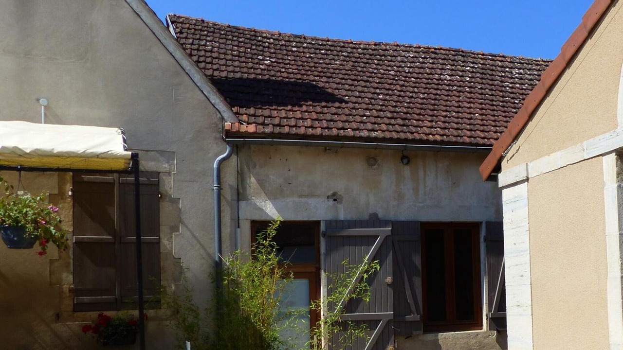 Photo of Outdoor in Chantelle