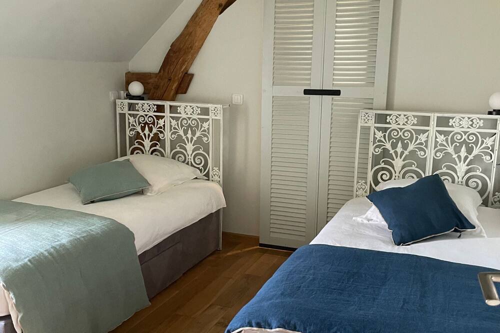 Photo of Bedroom in Sarce