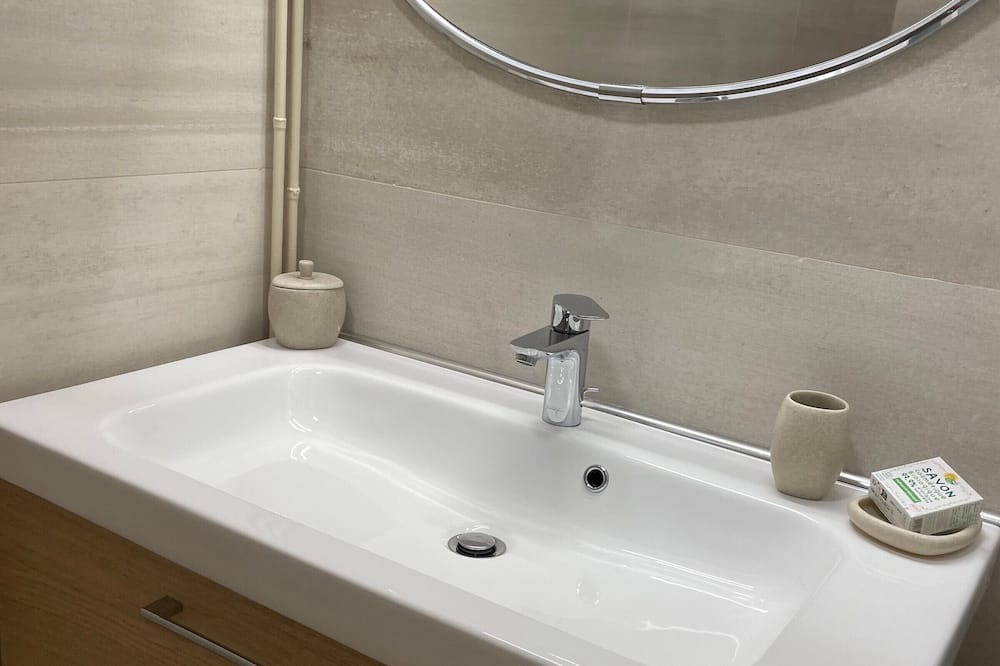 Photo of Bathroom in Sarce